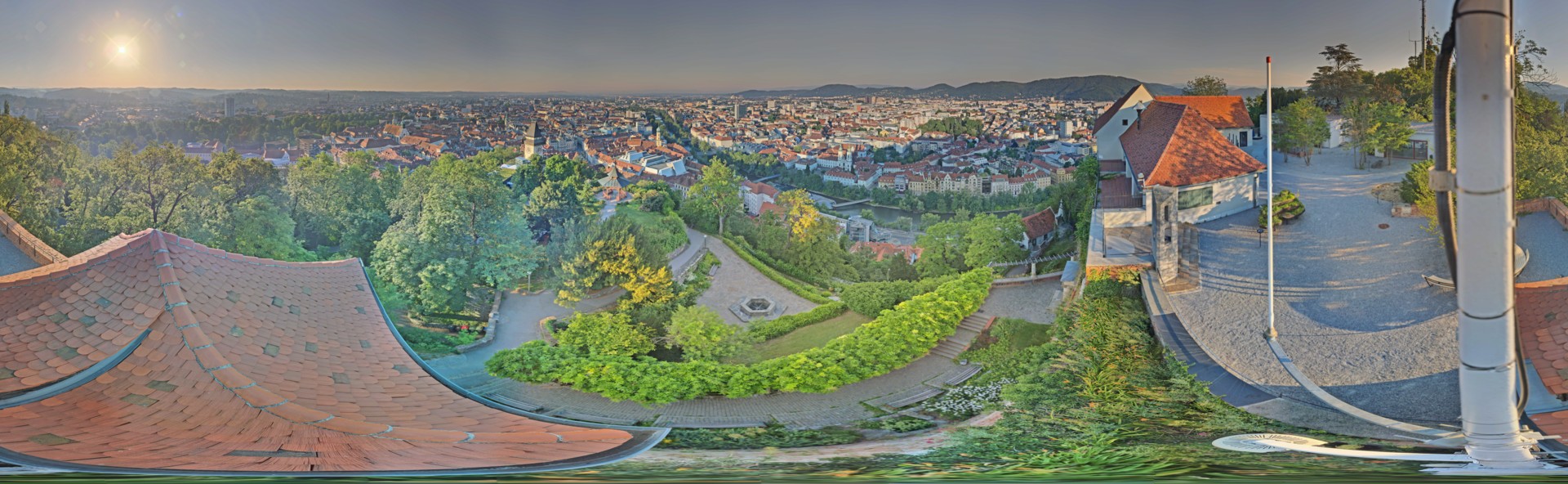 Archiv Foto Webcam Graz: Panorama vom Schlossberg