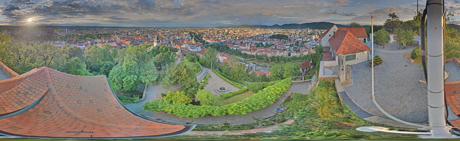 Archiv Foto Webcam Graz: Panorama vom Schlossberg