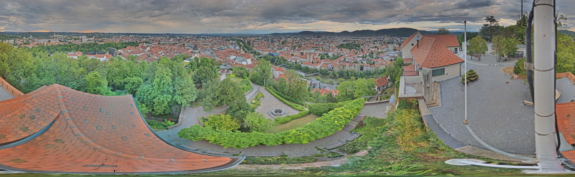 Archiv Foto Webcam Graz: Panorama vom Schlossberg