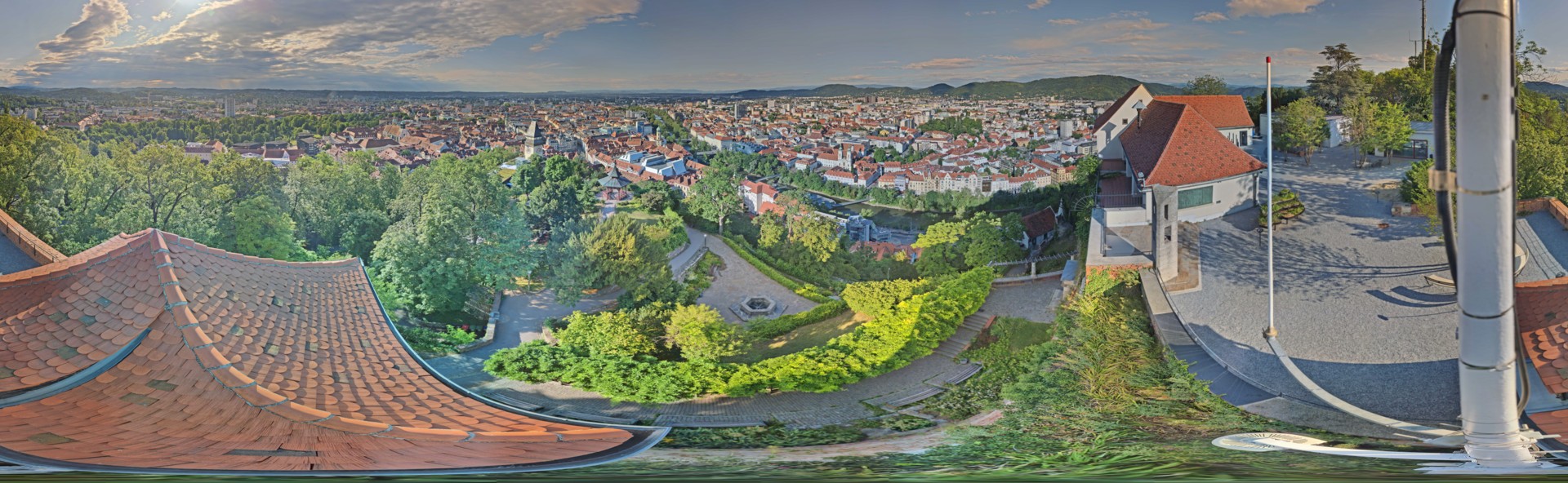 Archiv Foto Webcam Graz: Panorama vom Schlossberg