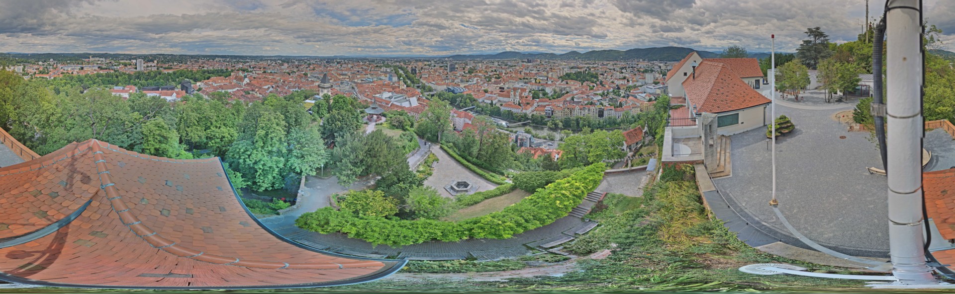 Archiv Foto Webcam Graz: Panorama vom Schlossberg