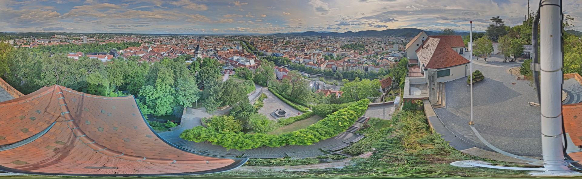 Archiv Foto Webcam Graz: Panorama vom Schlossberg