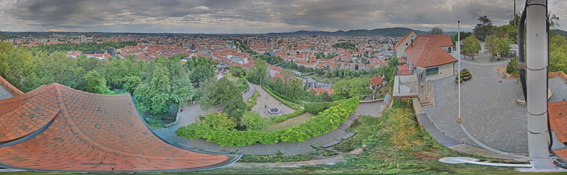 Archiv Foto Webcam Graz: Panorama vom Schlossberg