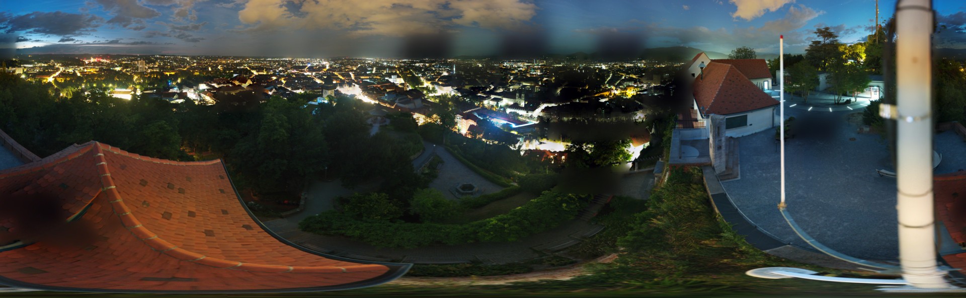 Archiv Foto Webcam Graz: Panorama vom Schlossberg