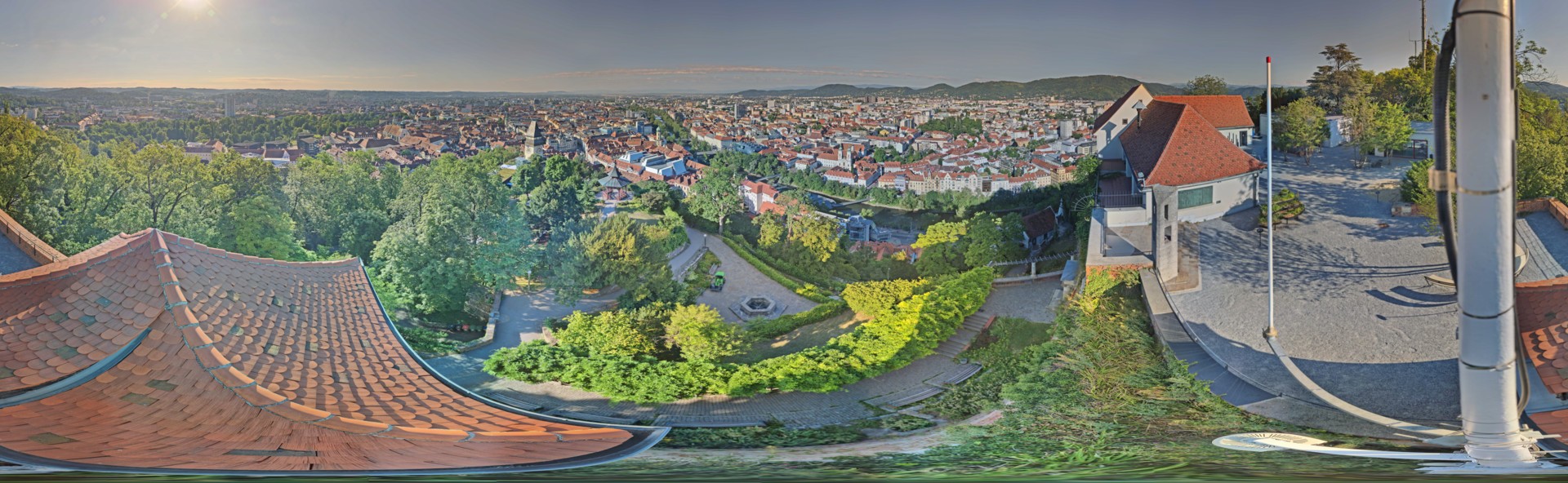 Archiv Foto Webcam Graz: Panorama vom Schlossberg