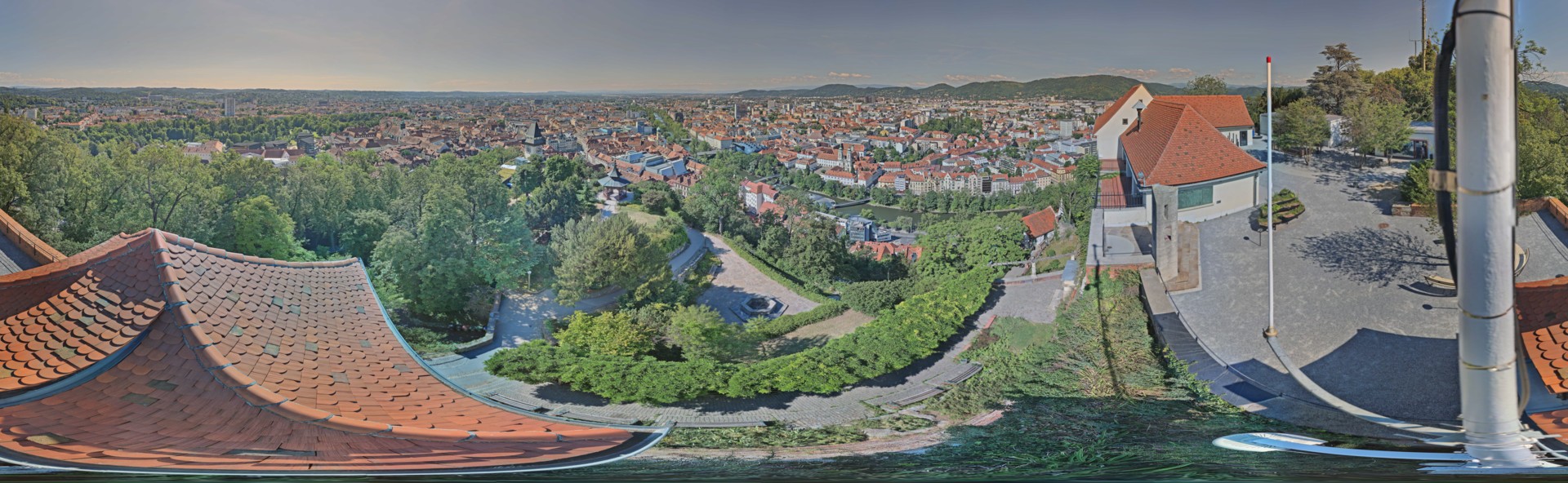 Archiv Foto Webcam Graz: Panorama vom Schlossberg