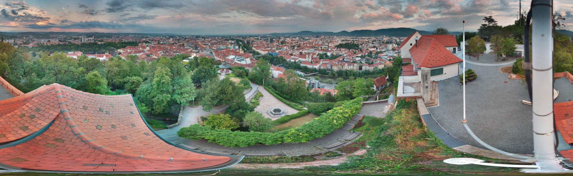 Archiv Foto Webcam Graz: Panorama vom Schlossberg