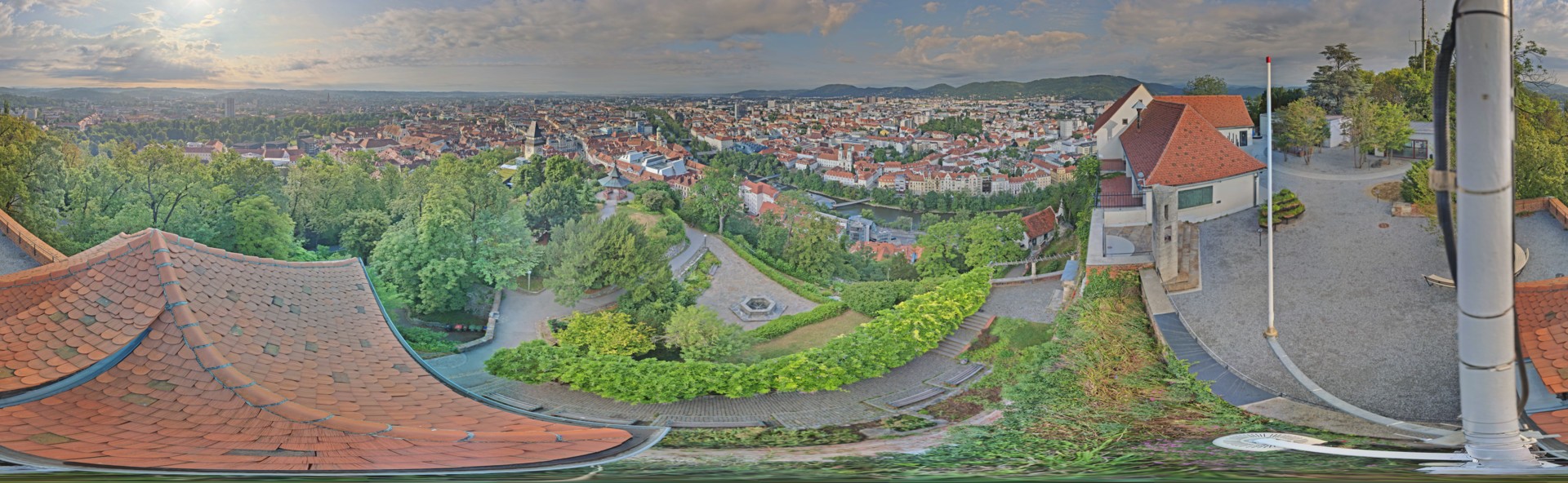 Archiv Foto Webcam Graz: Panorama vom Schlossberg