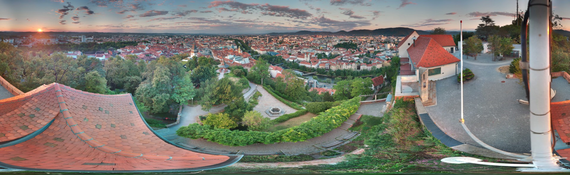 Archiv Foto Webcam Graz: Panorama vom Schlossberg