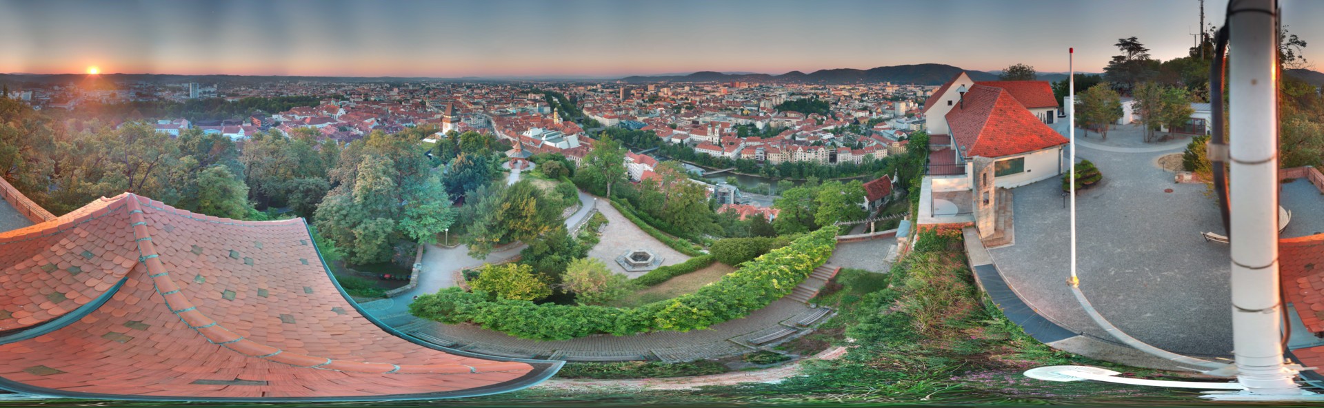 Archiv Foto Webcam Graz: Panorama vom Schlossberg
