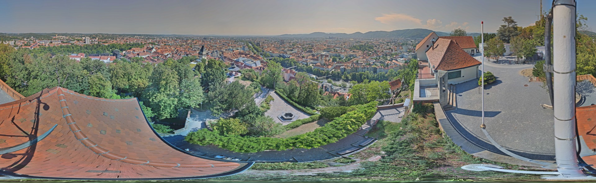 Archiv Foto Webcam Graz: Panorama vom Schlossberg
