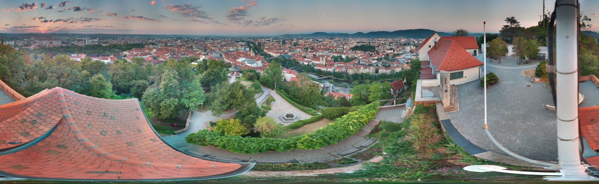 Archiv Foto Webcam Graz: Panorama vom Schlossberg