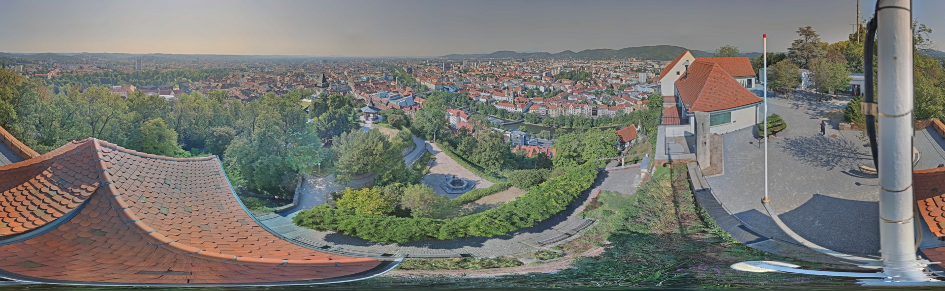 Archiv Foto Webcam Graz: Panorama vom Schlossberg