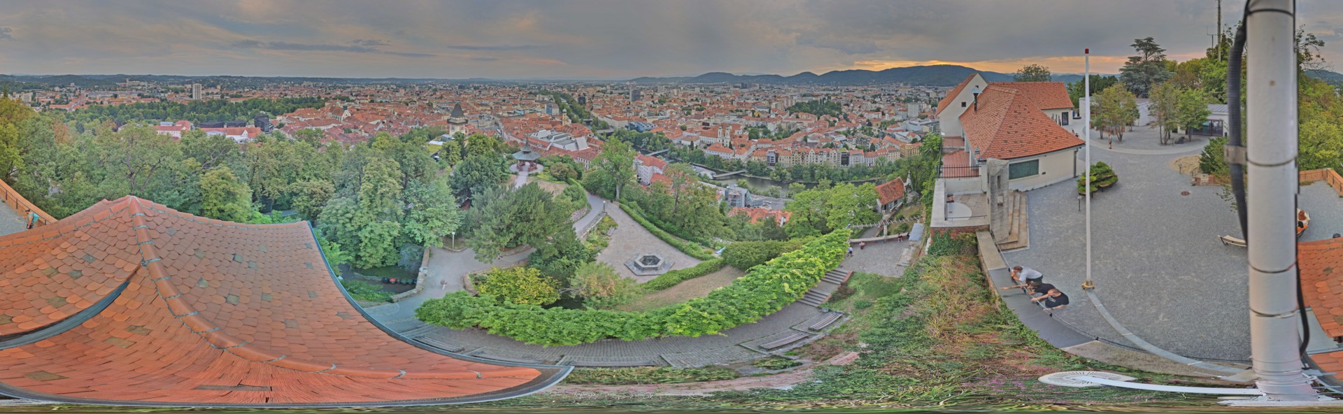 Archiv Foto Webcam Graz: Panorama vom Schlossberg