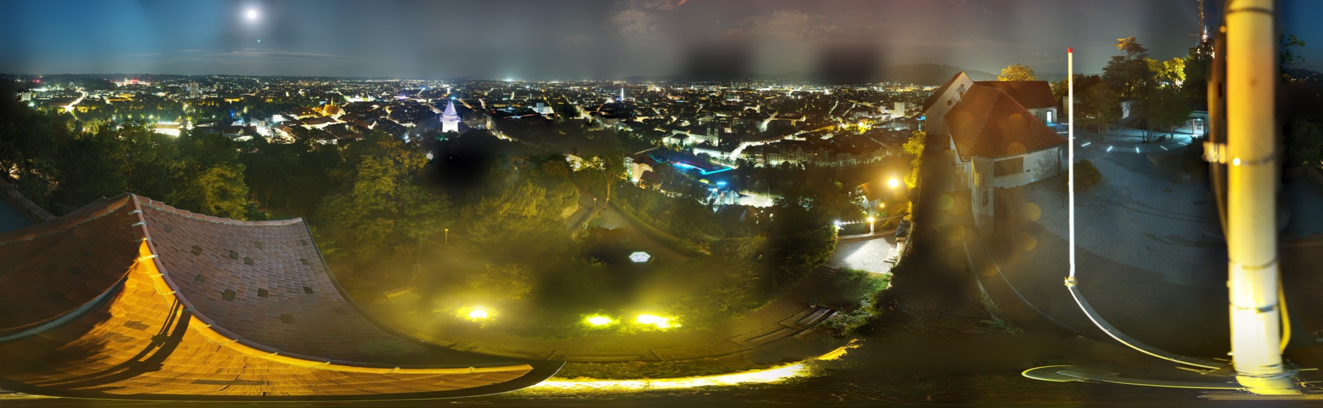Archiv Foto Webcam Graz: Panorama vom Schlossberg