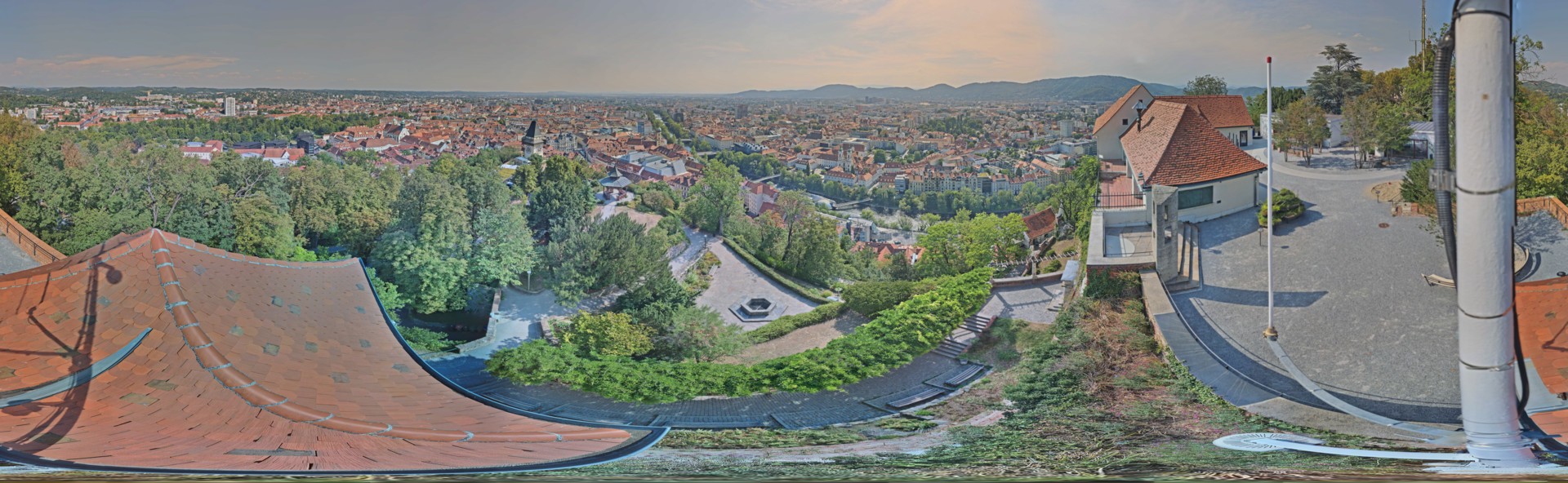 Archiv Foto Webcam Graz: Panorama vom Schlossberg