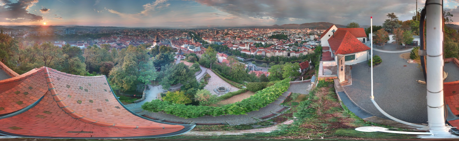 Archiv Foto Webcam Graz: Panorama vom Schlossberg
