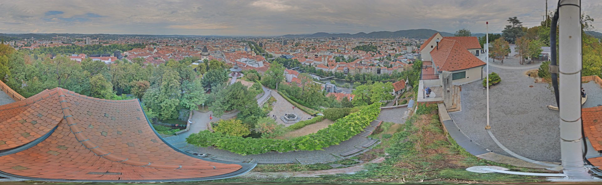 Archiv Foto Webcam Graz: Panorama vom Schlossberg