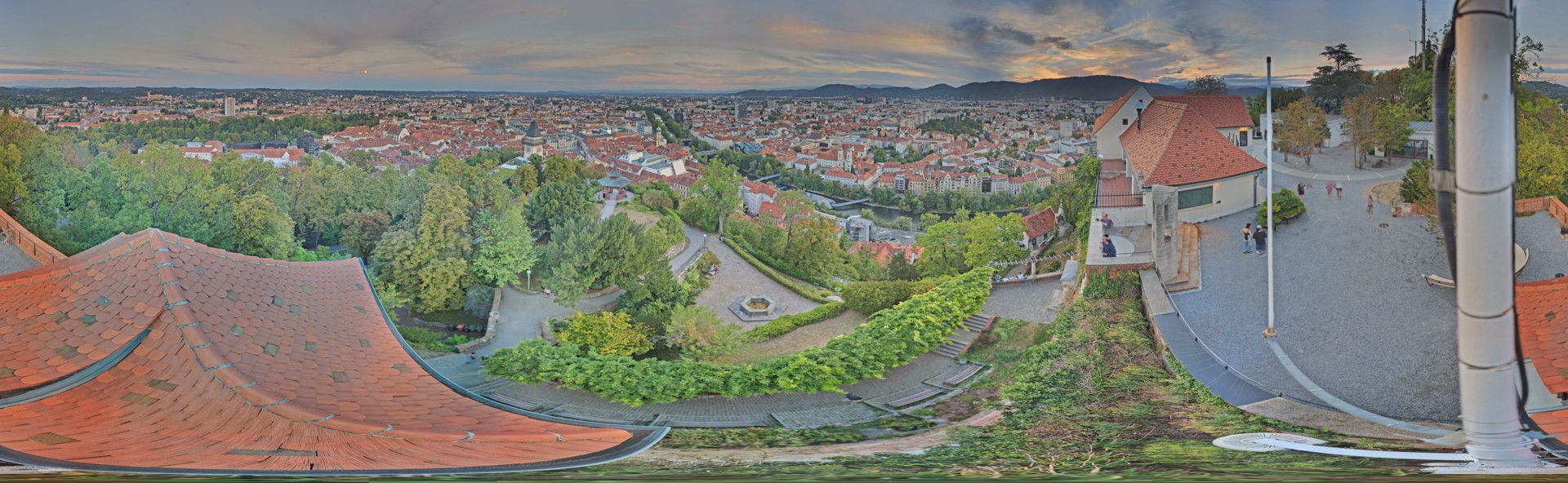 Archiv Foto Webcam Graz: Panorama vom Schlossberg