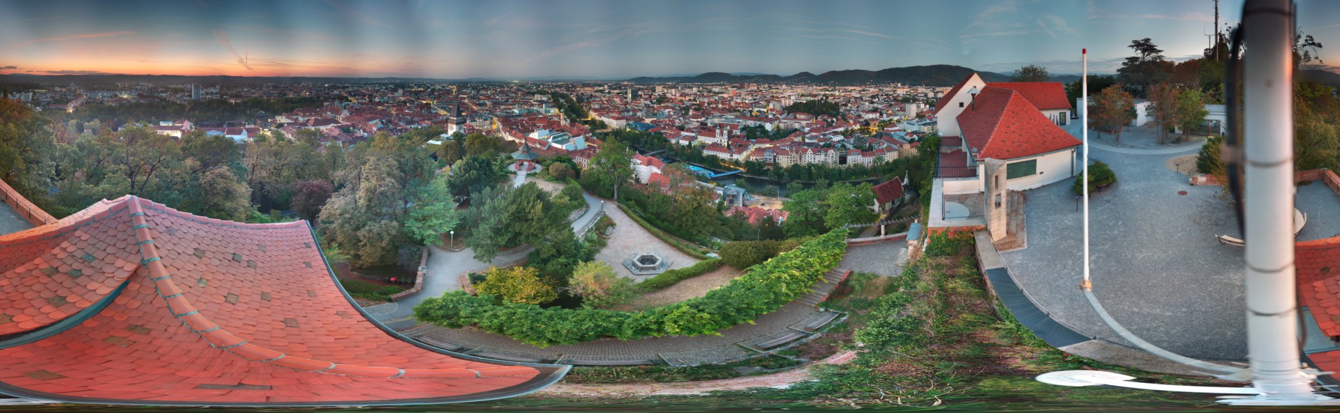 Archiv Foto Webcam Graz: Panorama vom Schlossberg