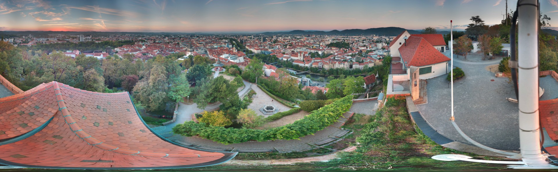 Archiv Foto Webcam Graz: Panorama vom Schlossberg