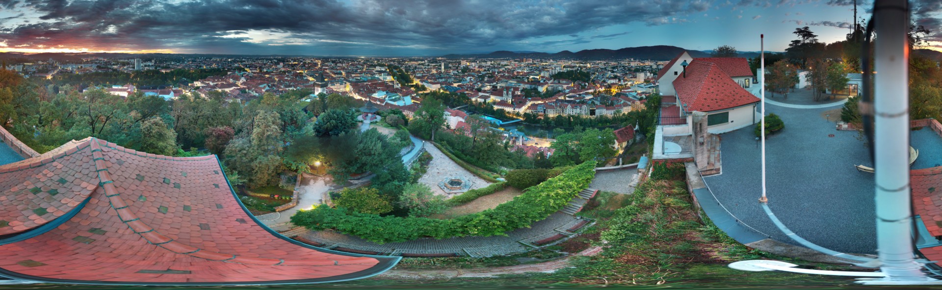 Archiv Foto Webcam Graz: Panorama vom Schlossberg