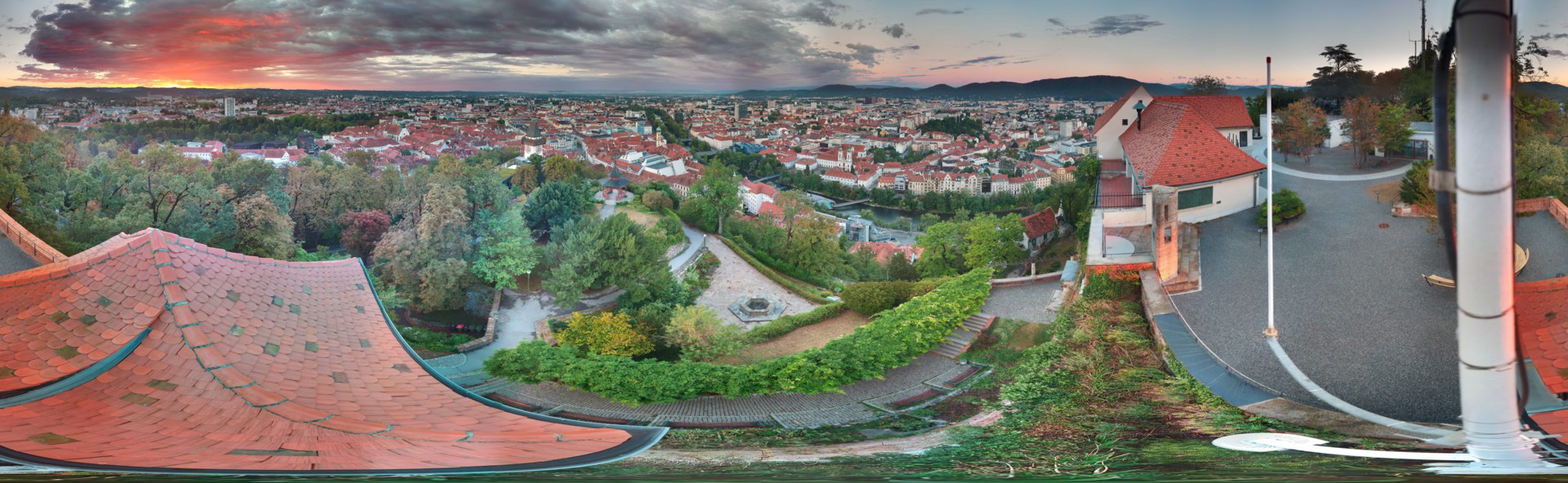 Archiv Foto Webcam Graz: Panorama vom Schlossberg