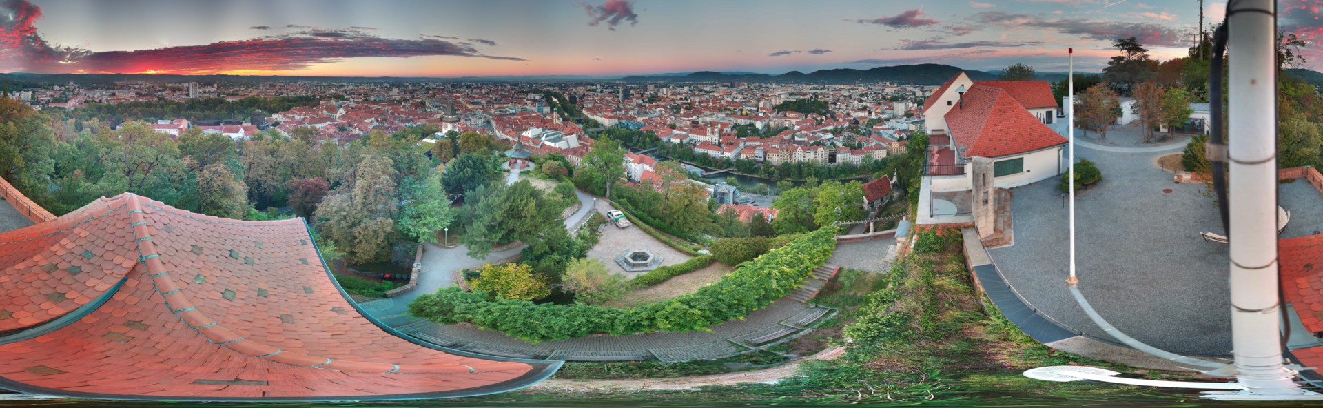 Archiv Foto Webcam Graz: Panorama vom Schlossberg