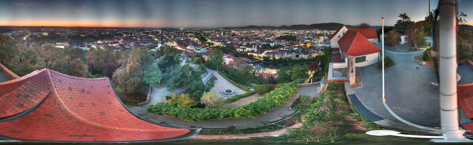 Archiv Foto Webcam Graz: Panorama vom Schlossberg