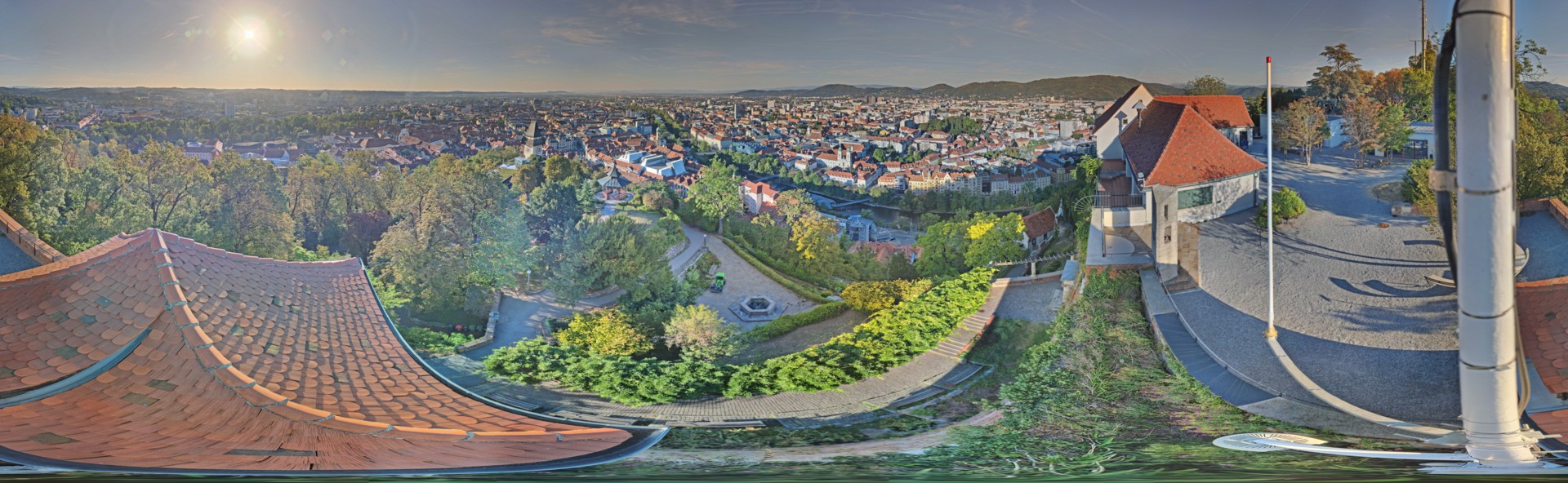 Archiv Foto Webcam Graz: Panorama vom Schlossberg