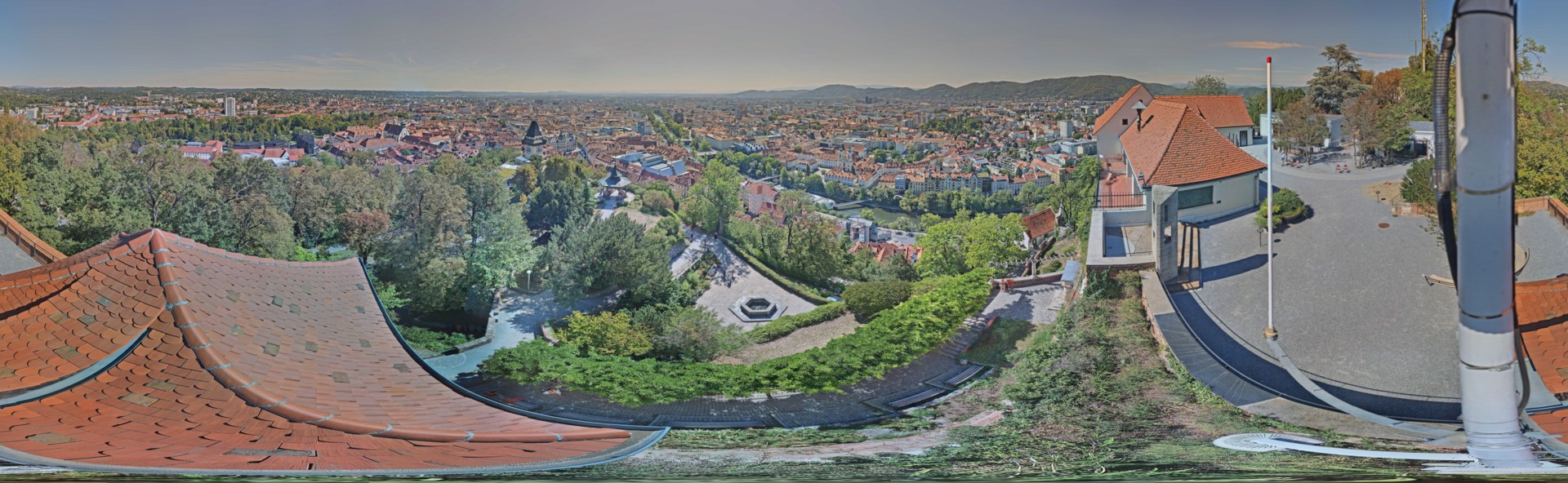 Archiv Foto Webcam Graz: Panorama vom Schlossberg