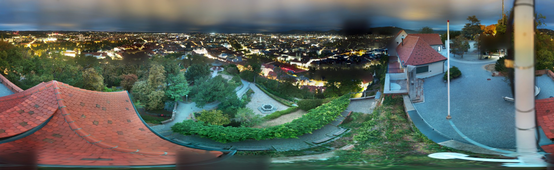Archiv Foto Webcam Graz: Panorama vom Schlossberg