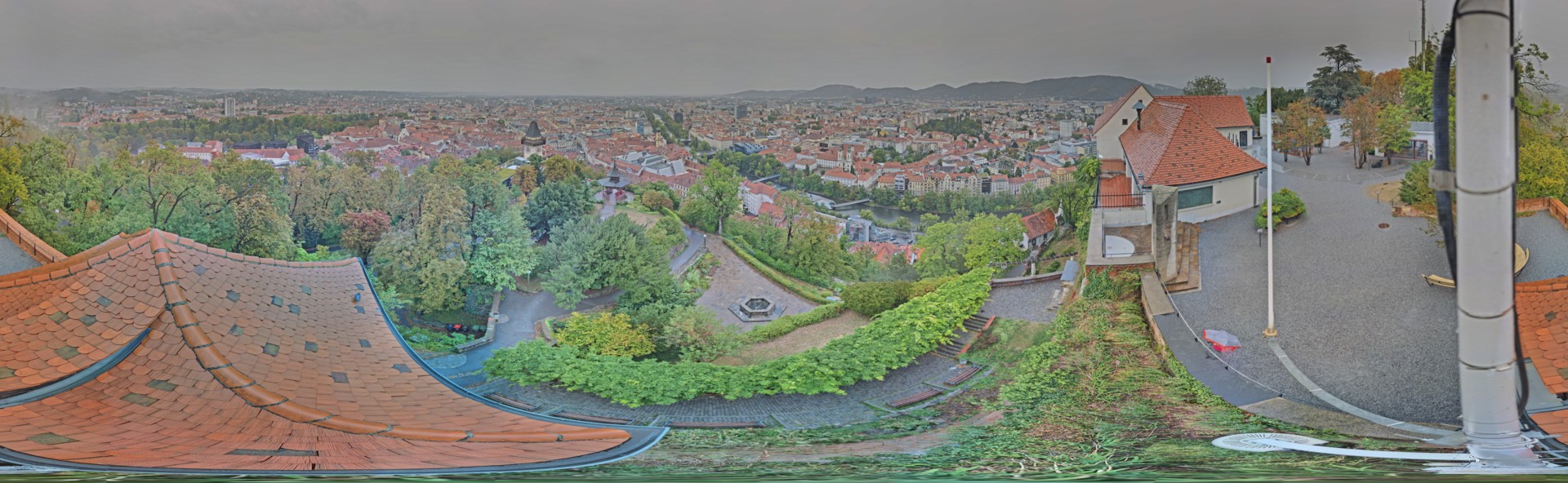 Archiv Foto Webcam Graz: Panorama vom Schlossberg