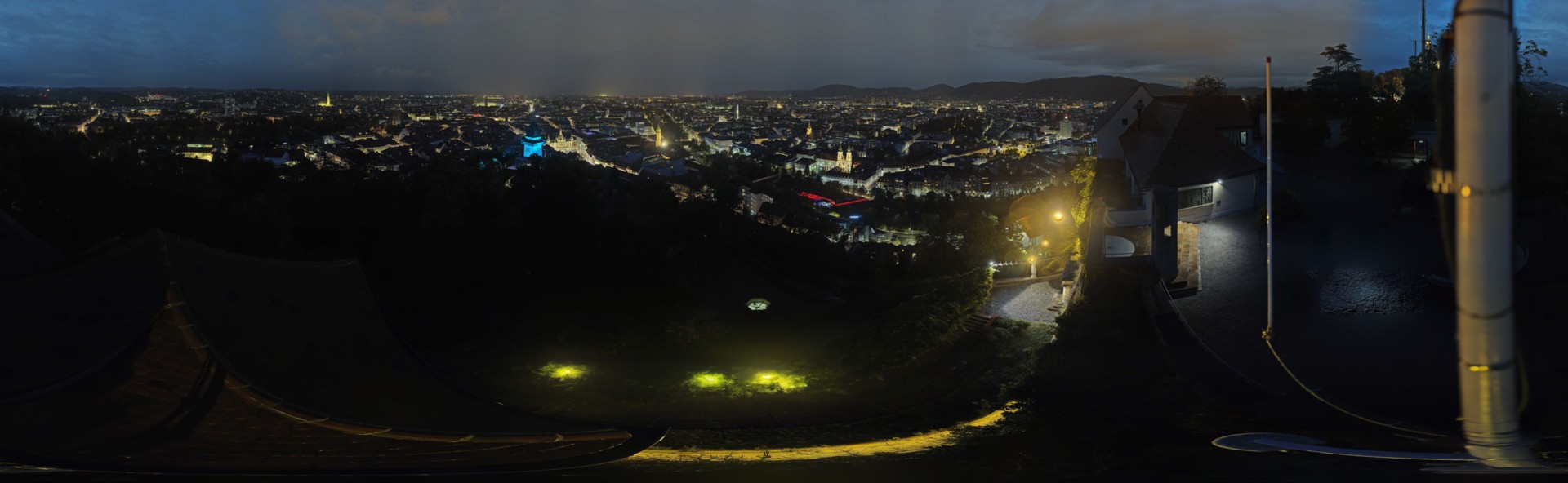Archiv Foto Webcam Graz: Panorama vom Schlossberg