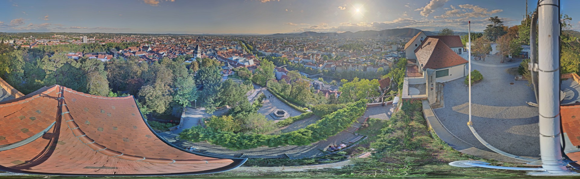 Archiv Foto Webcam Graz: Panorama vom Schlossberg