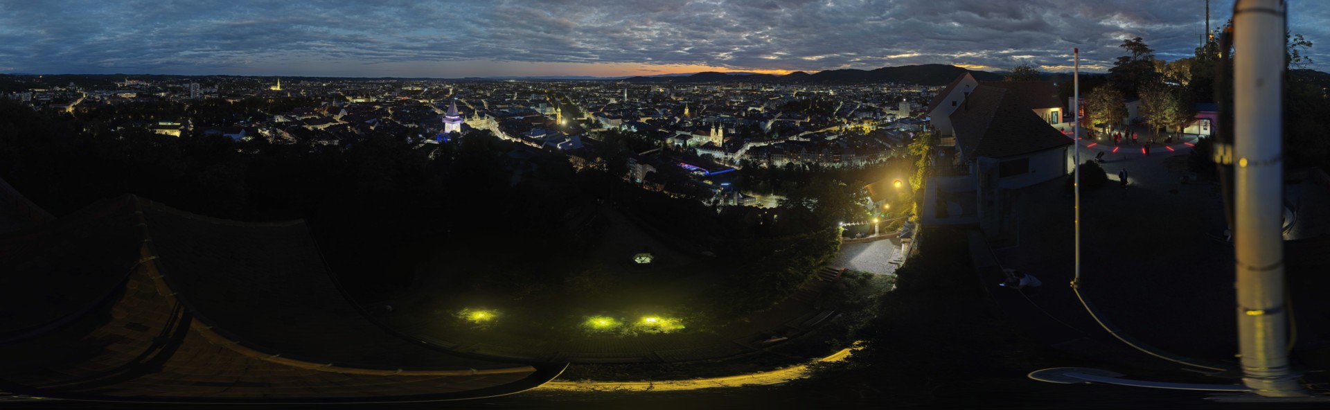 Archiv Foto Webcam Graz: Panorama vom Schlossberg