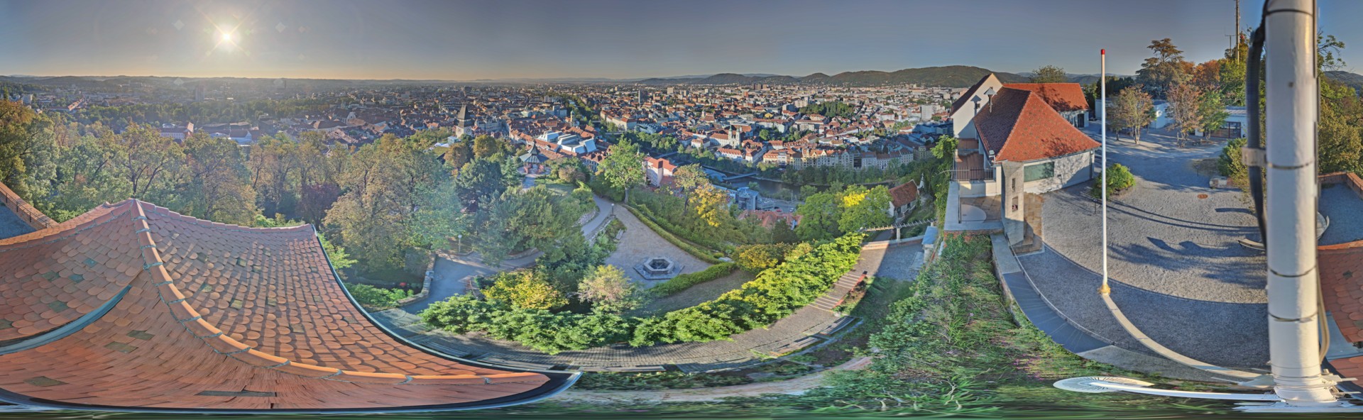 Archiv Foto Webcam Graz: Panorama vom Schlossberg