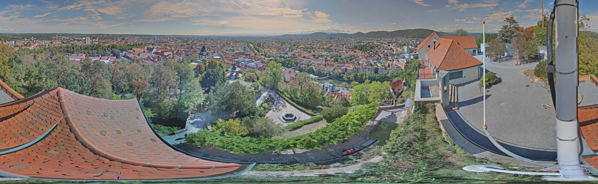 Archiv Foto Webcam Graz: Panorama vom Schlossberg