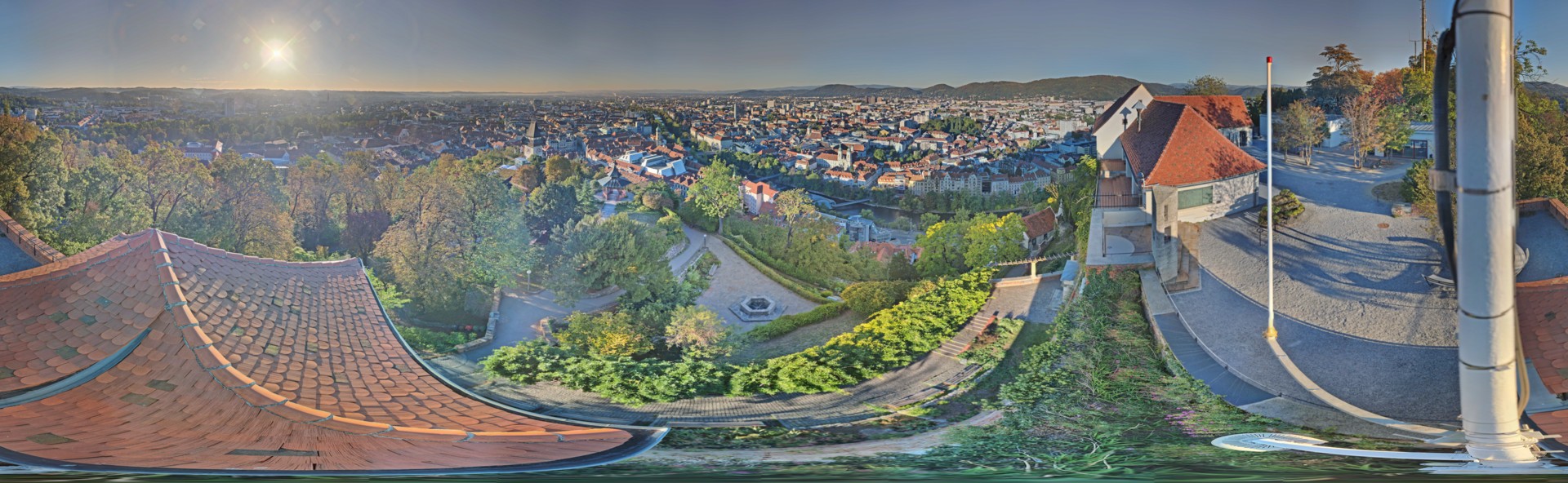 Archiv Foto Webcam Graz: Panorama vom Schlossberg