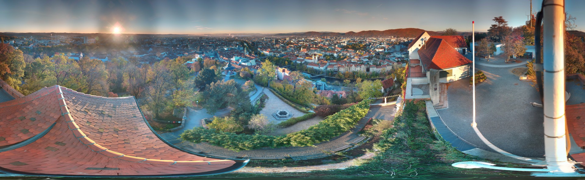 Archiv Foto Webcam Graz: Panorama vom Schlossberg