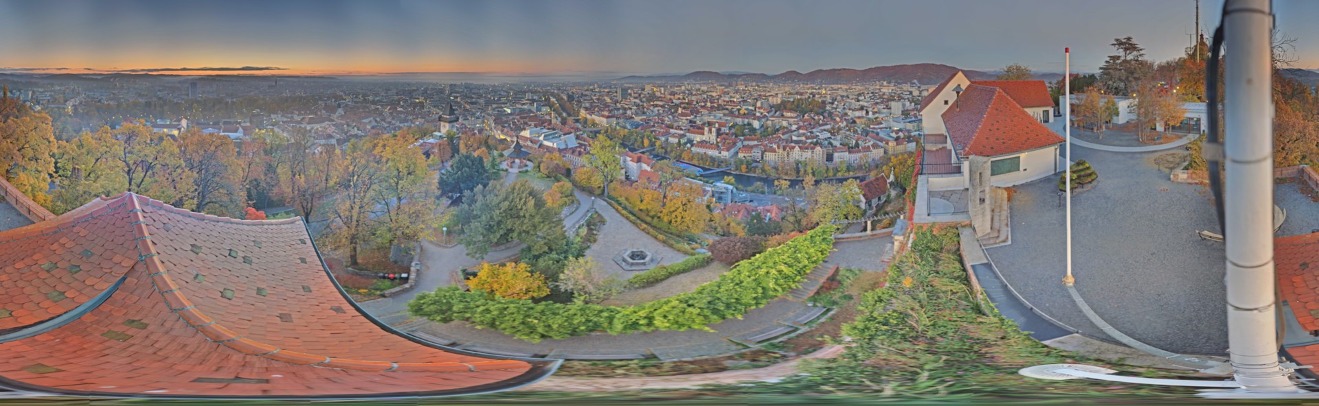 Archiv Foto Webcam Graz: Panorama vom Schlossberg