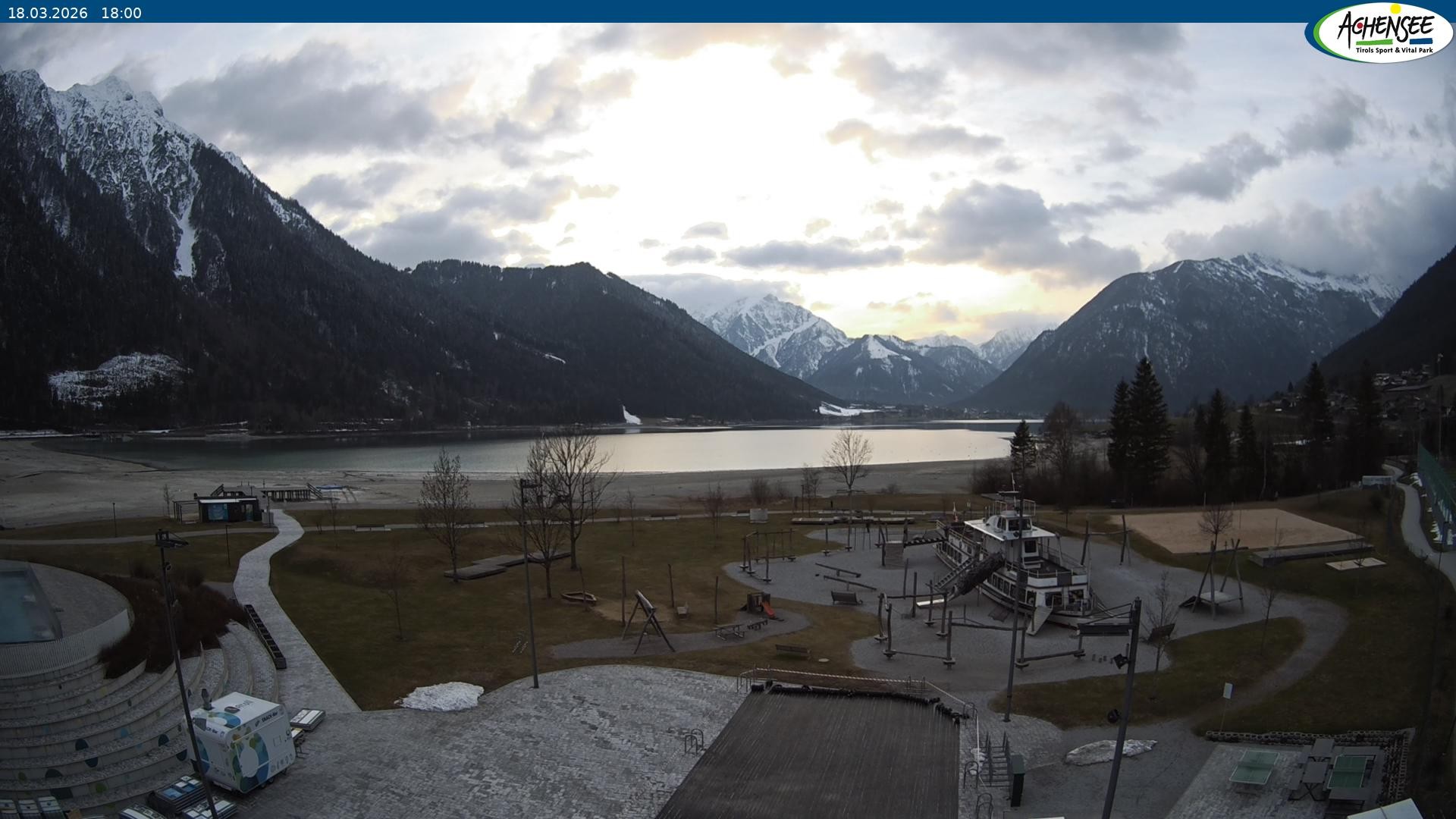 Archiv Foto Webcam Erlebnisbad Atoll am Achensee