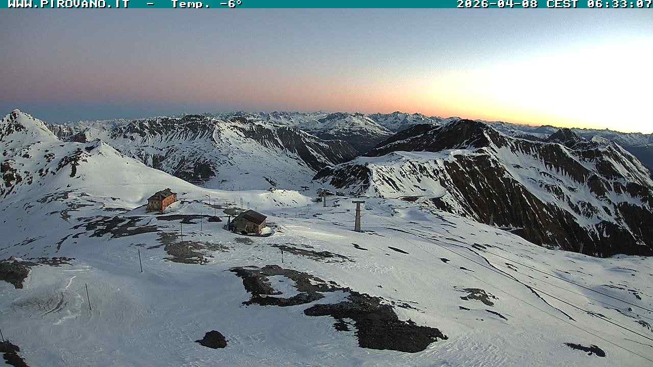 Archived image Webcam Stilfserjoch, Trincerone 2