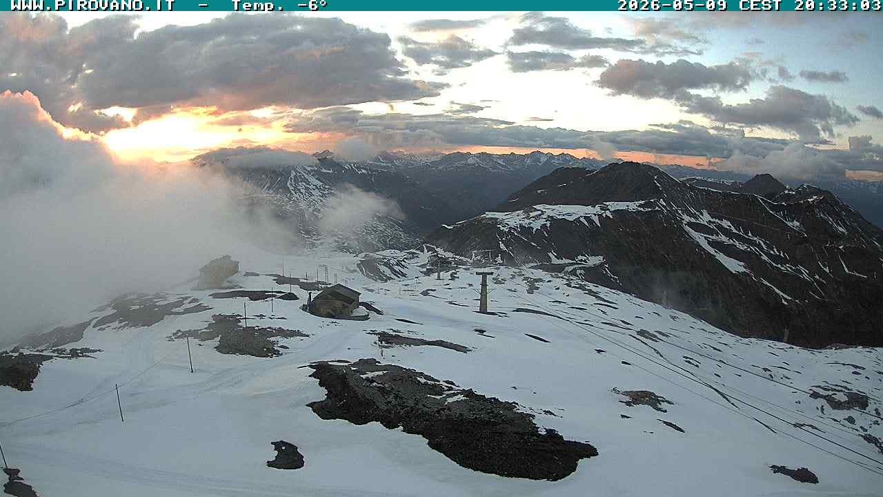 Archiv Foto Webcam Stilfserjoch: Blick Trincerone
