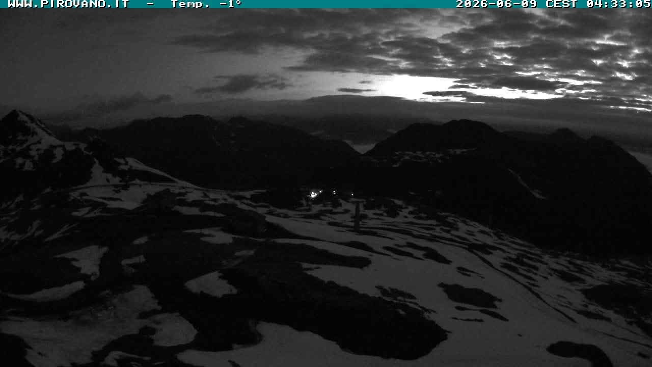 Archiv Foto Webcam Stilfserjoch: Blick Trincerone