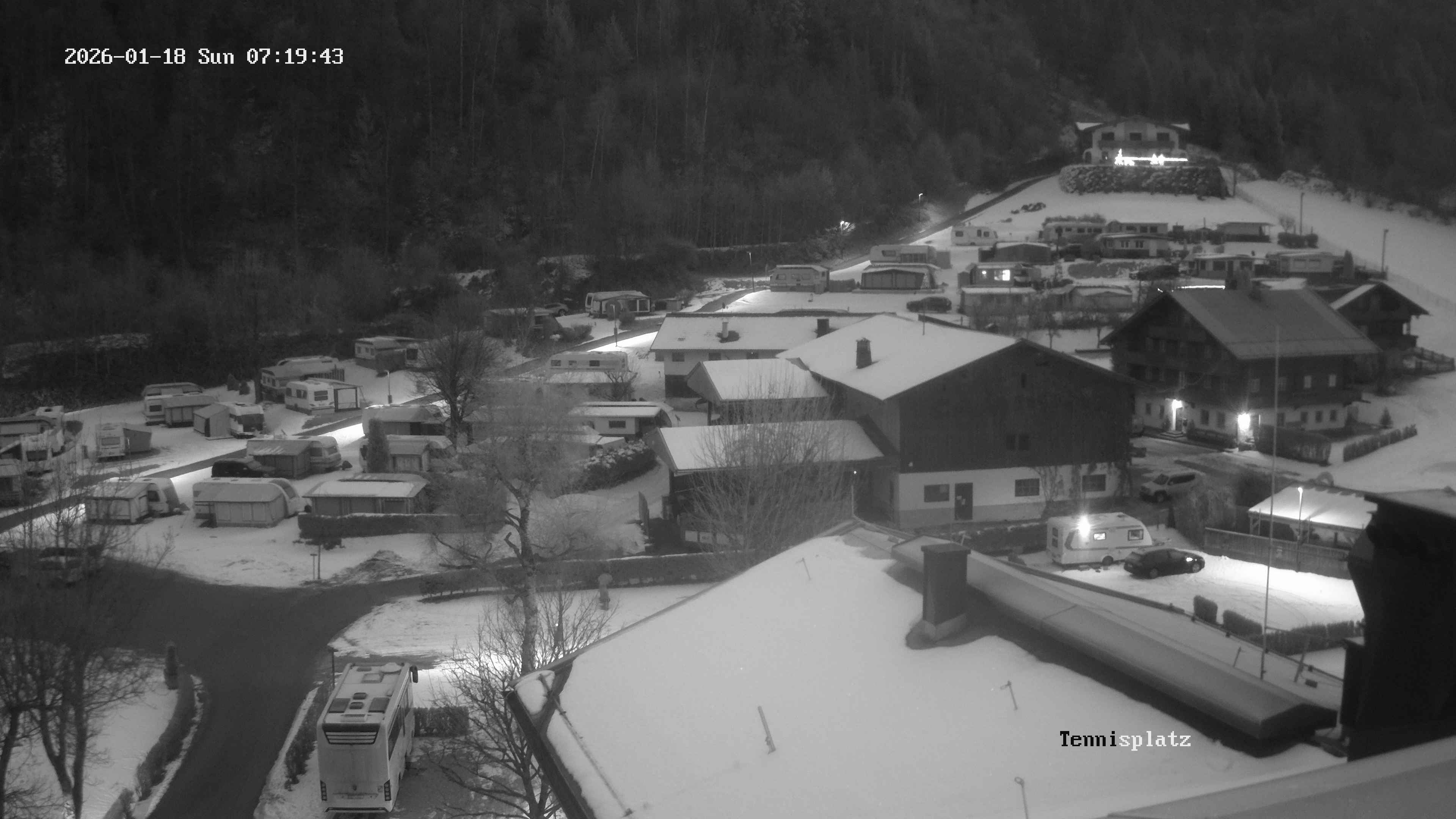 Archived image Webcam Camping Aufenfeld - View Wiesenhof