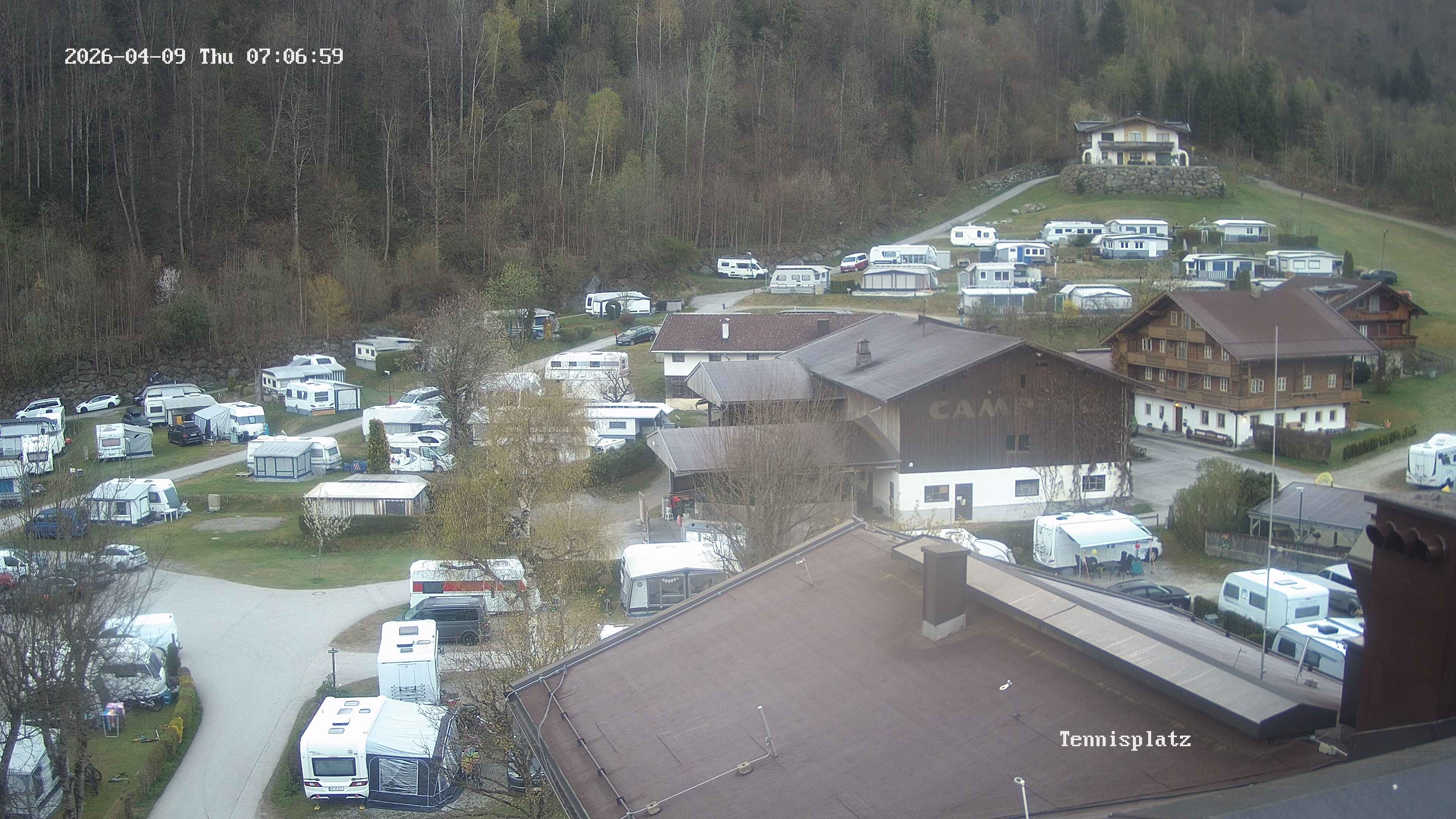 Archived image Webcam Camping Aufenfeld - View Wiesenhof