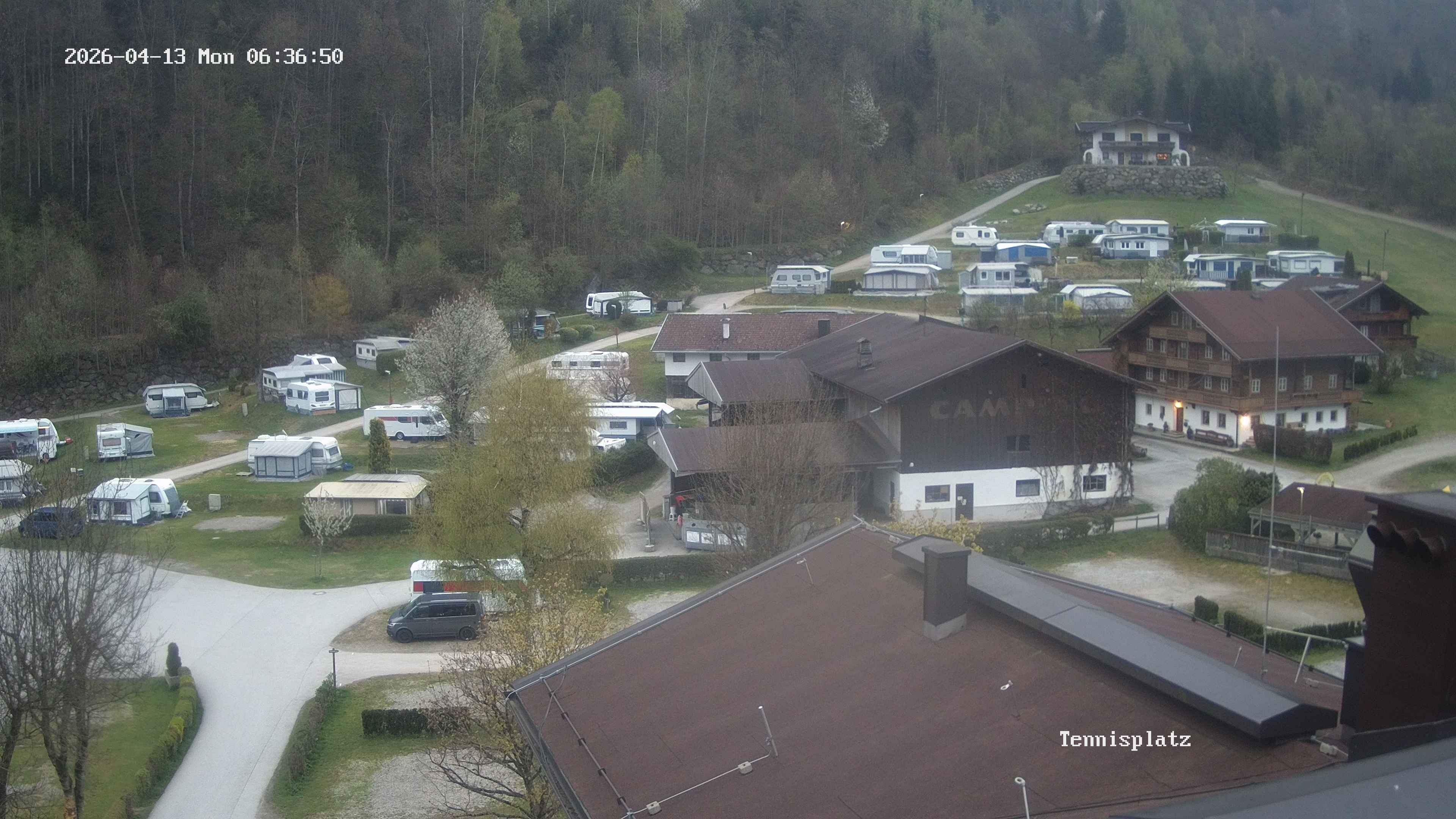 Archived image Webcam Camping Aufenfeld - View Wiesenhof