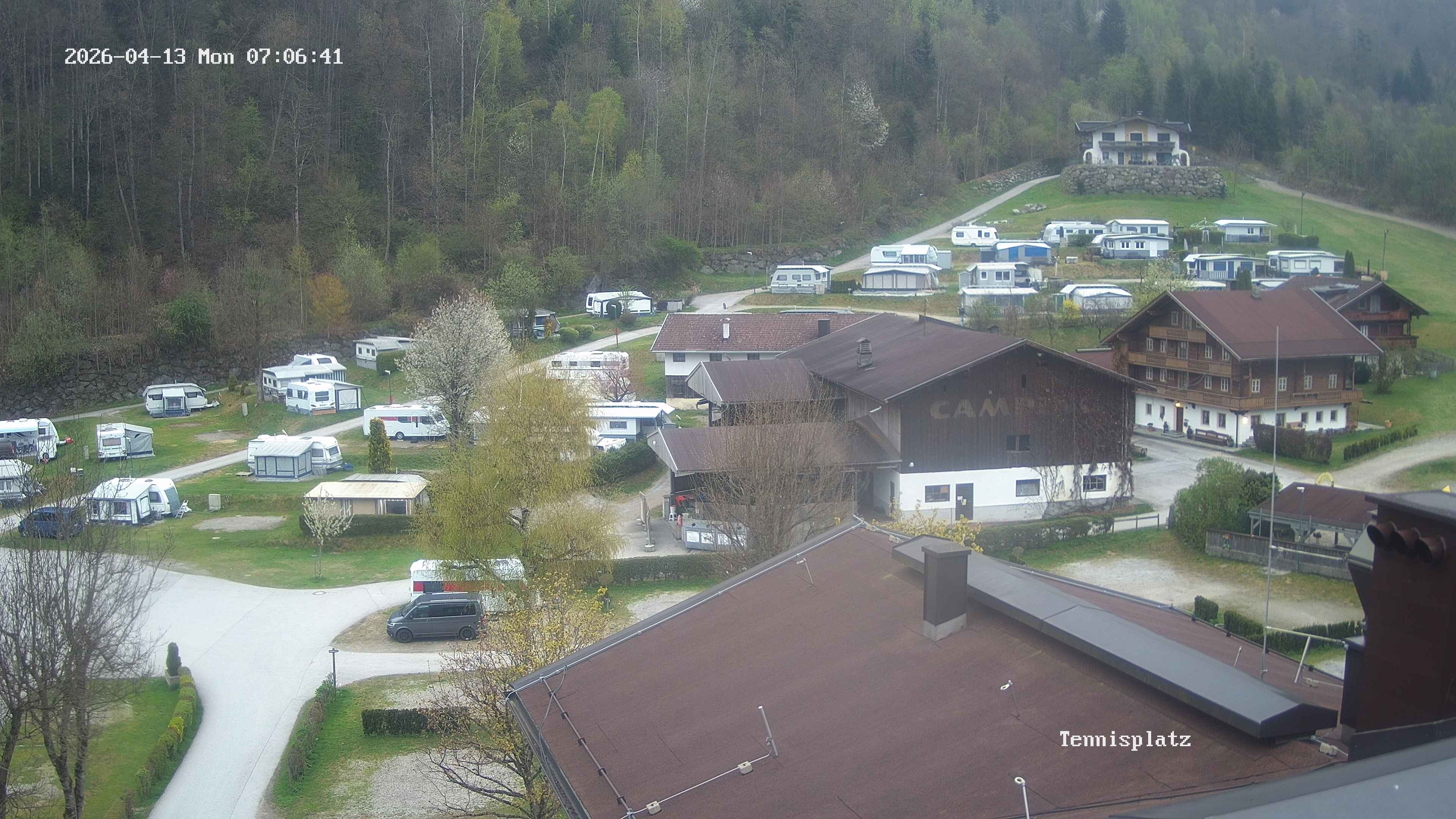 Archived image Webcam Camping Aufenfeld - View Wiesenhof
