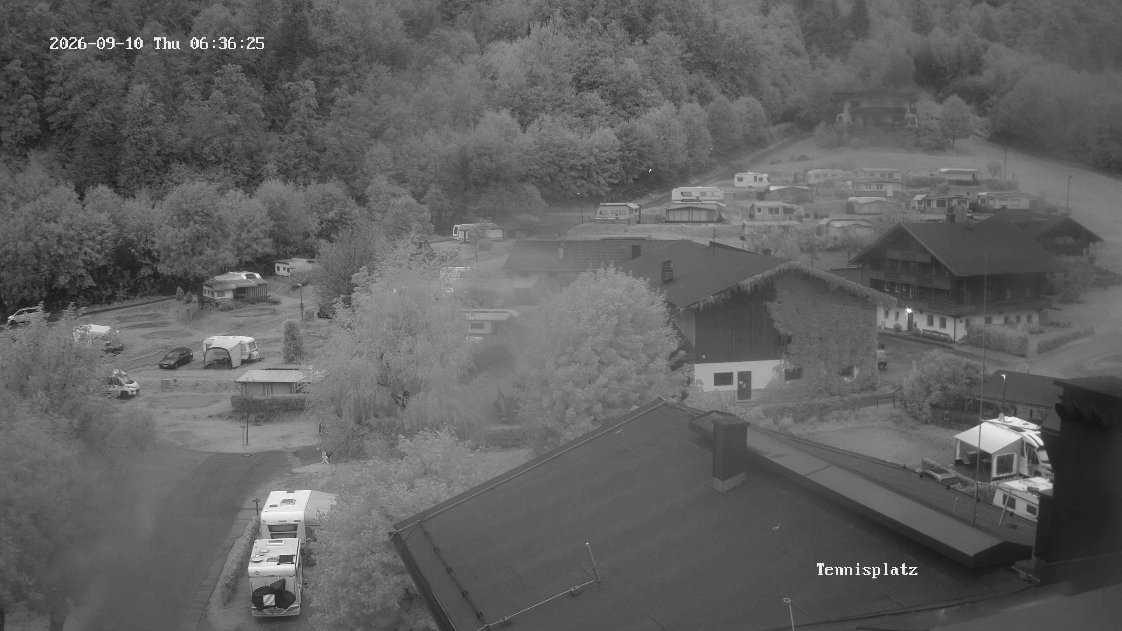 Archived image Webcam Camping Aufenfeld - View Wiesenhof
